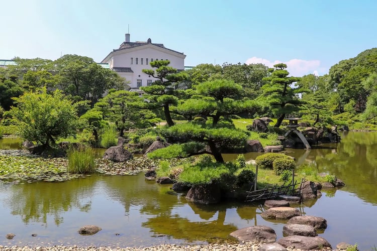 Keitakuen Garden in Tennoji Park, Osaka