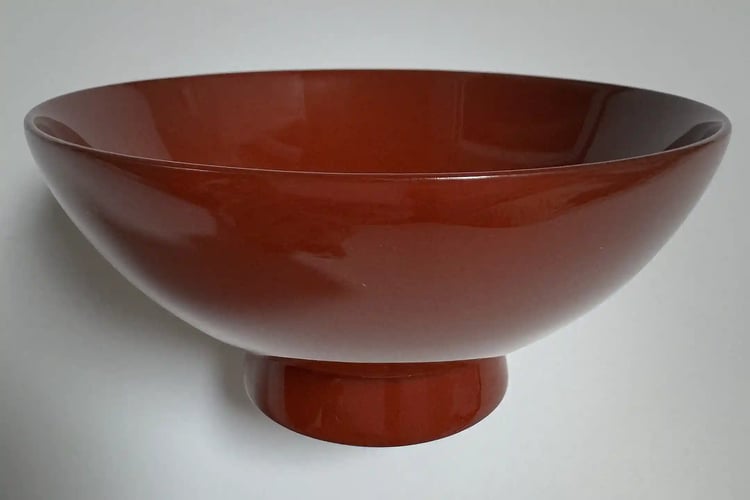 Wajima-nuri_red_rice_bowl