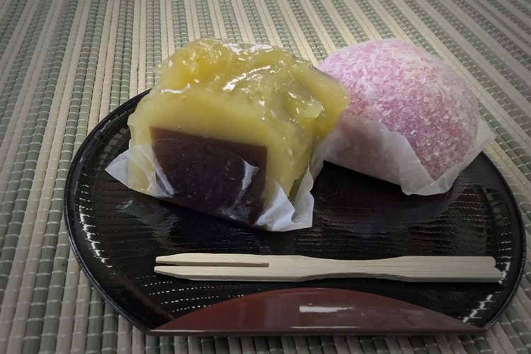 Japanese fresh confectionery