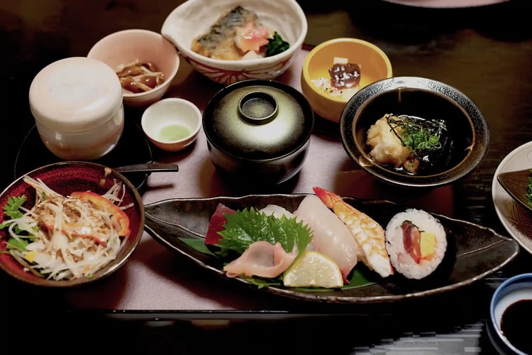 A kaiseki-gozen is a traditional Japanese full-course meal. It_s often referred to in English as a kaiseki dinner or simply kaiseki