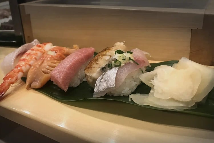 Fresh nigiri sushi at Toyosu Market