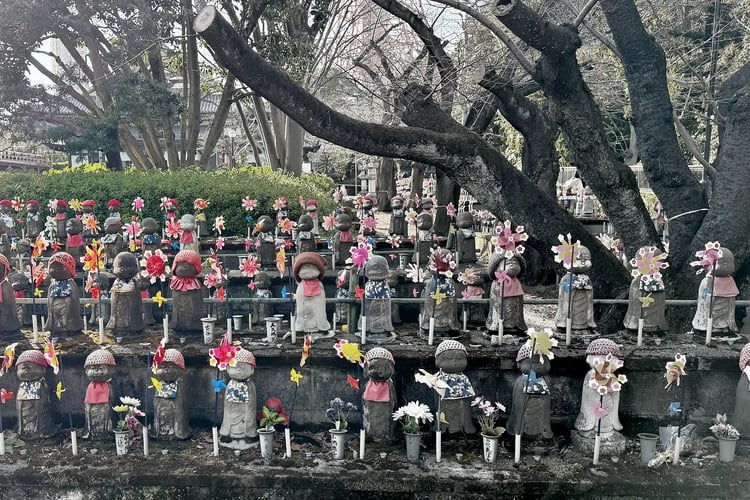 One Thousand Statues of Jizo Bodhisattva for Raising Children