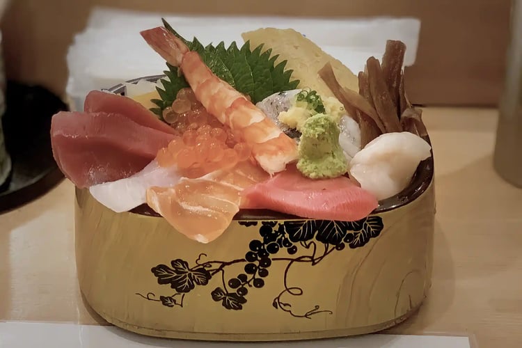 A luxurious seafood bowl