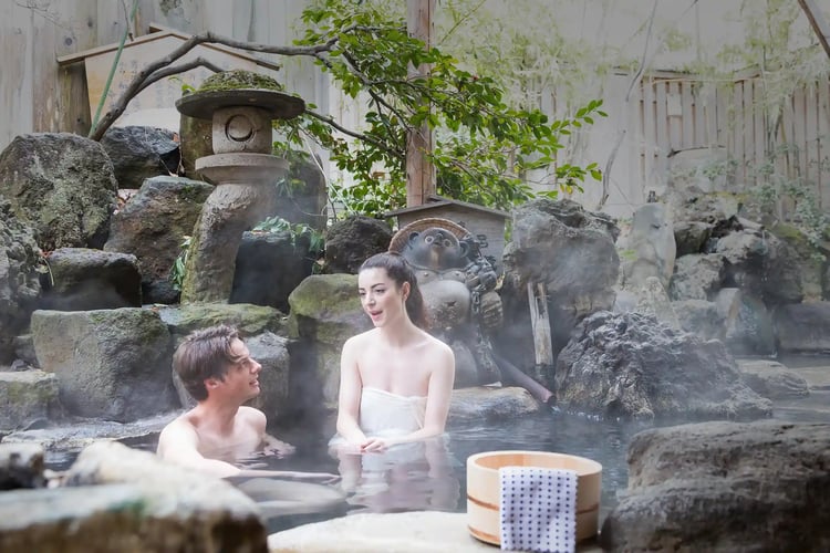 Hot springs with exclusive privacy