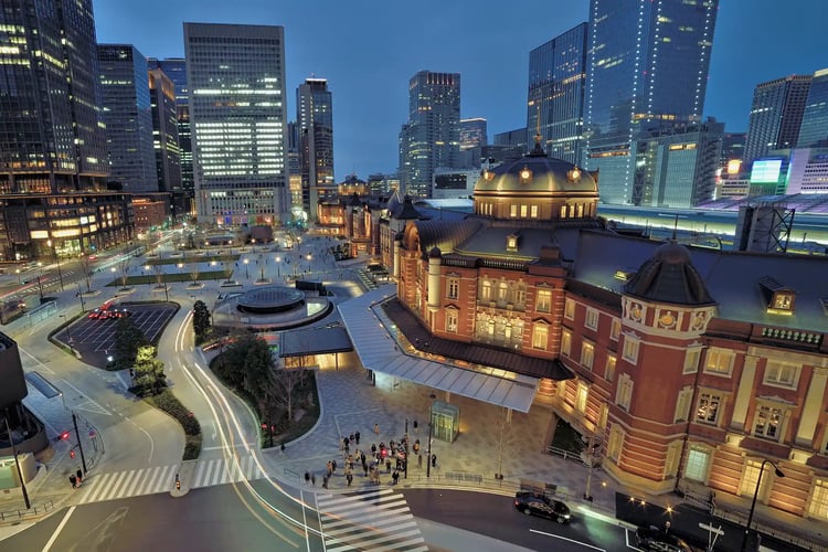 Tokyo Station viewed from the KITTE Rooftop Garden