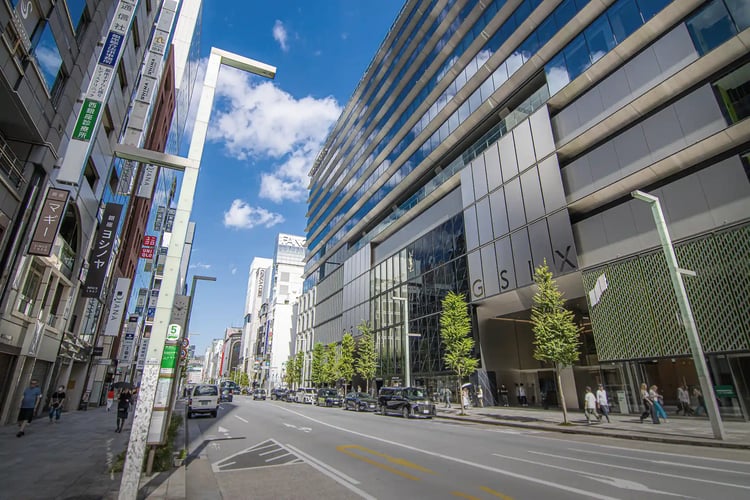 The scene in front of Ginza Six