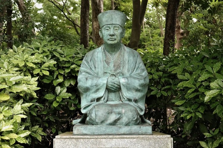 Statue of Sen no Rikyū
