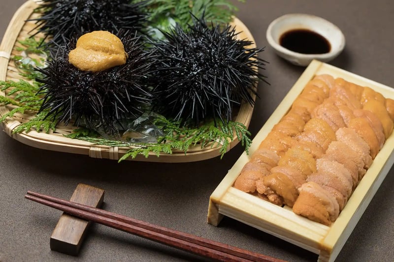 Sea urchin roe, the raw material for Echizen salted uni
