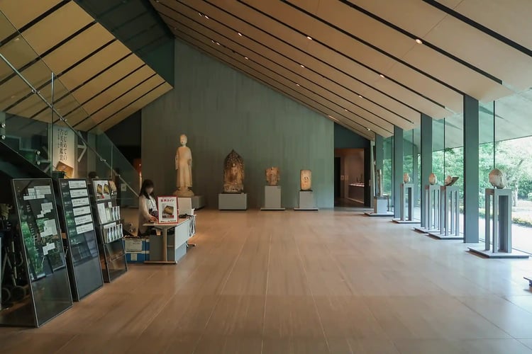 Nezu_Museum_Interior_201805