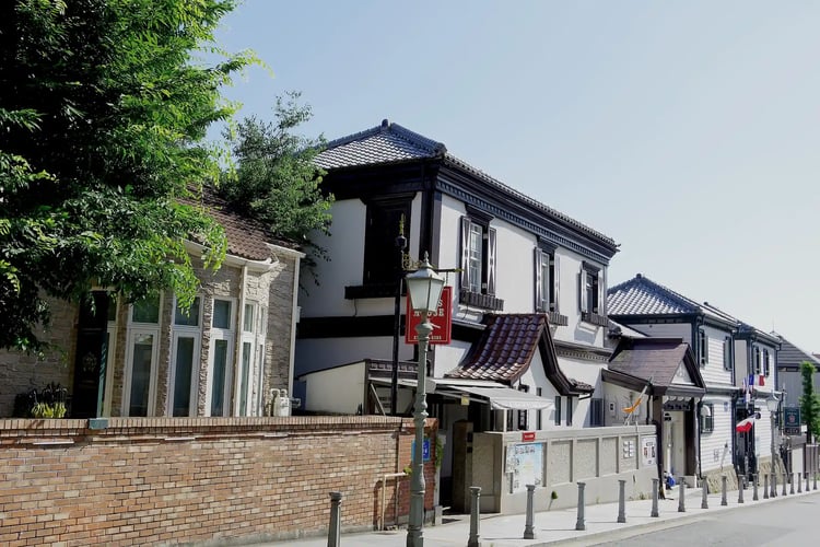 The streetscape of Kobe_s Ijinkan-dori (Foreign Residences Street)