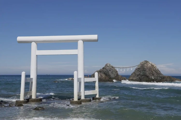 A white Torii gate