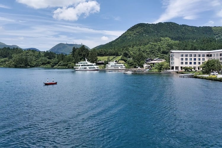 Viewing Hakonemachi Port from the Hakone Sightseeing Cruise on Lake Ashi