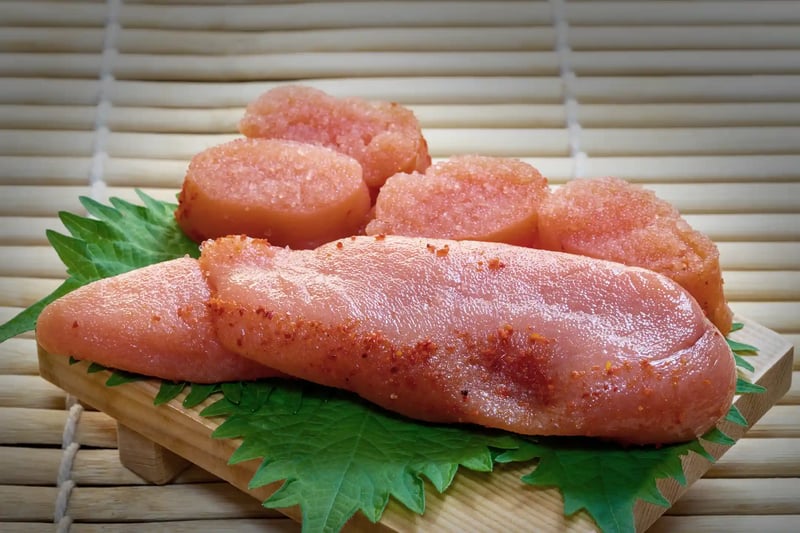 Seasoned cod roe (flavored with chili pepper)