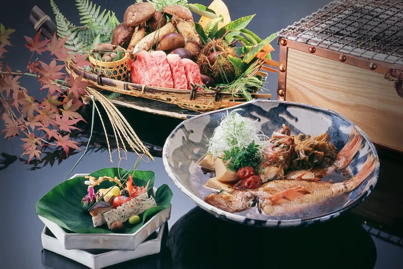 Seasonal_Kaiseki_(28478174256)