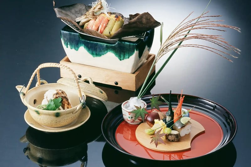 Seasonal_Kaiseki_(28226655270)