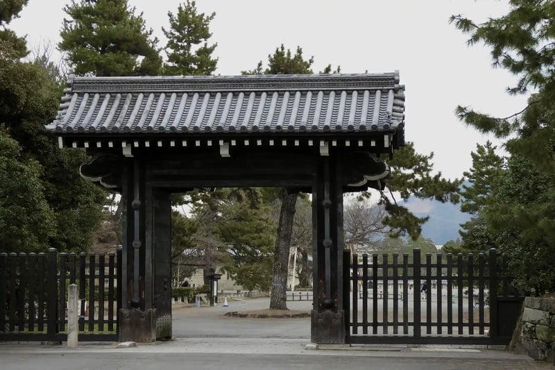 Hamaguri Gomon Gate, Kyoto Gyoen