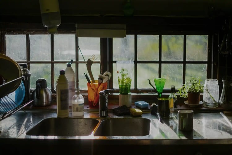 A kitchen receiving the morning sun