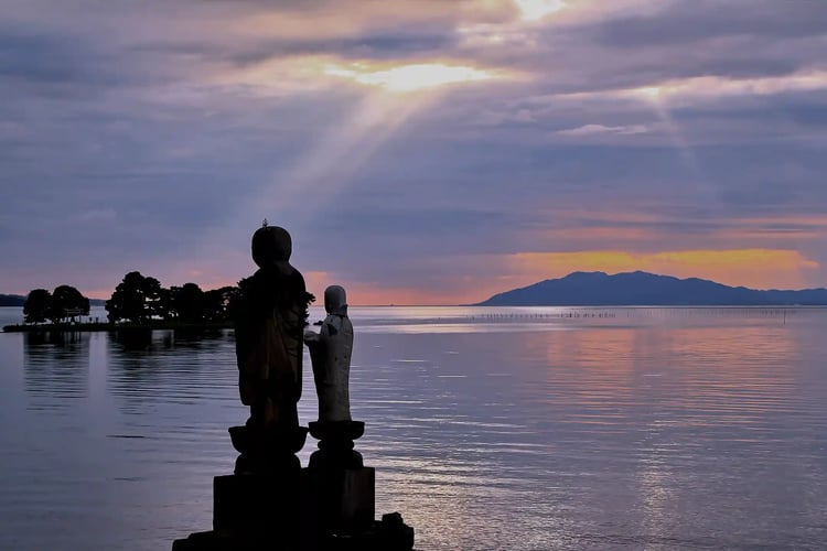 The Sunset of Lake Shinji