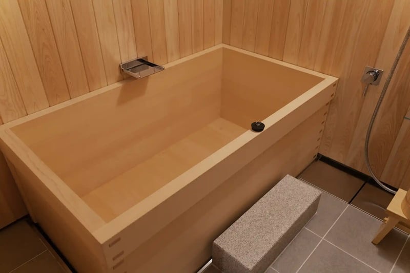 Cypress wood bath