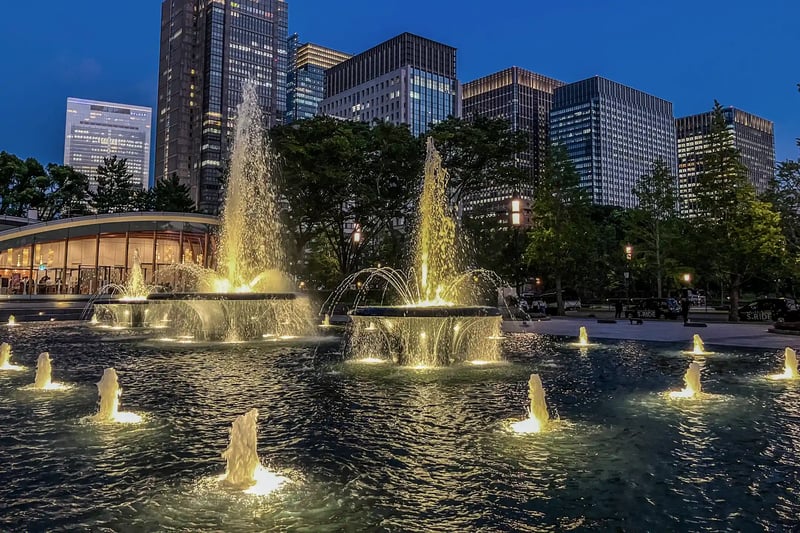 [Tokyo] Wadakura Fountain Park at night