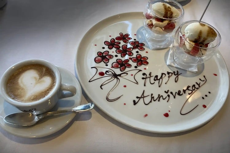 Anniversary dessert plate