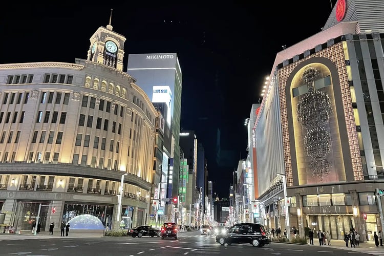 Ginza 4-chome intersection at night