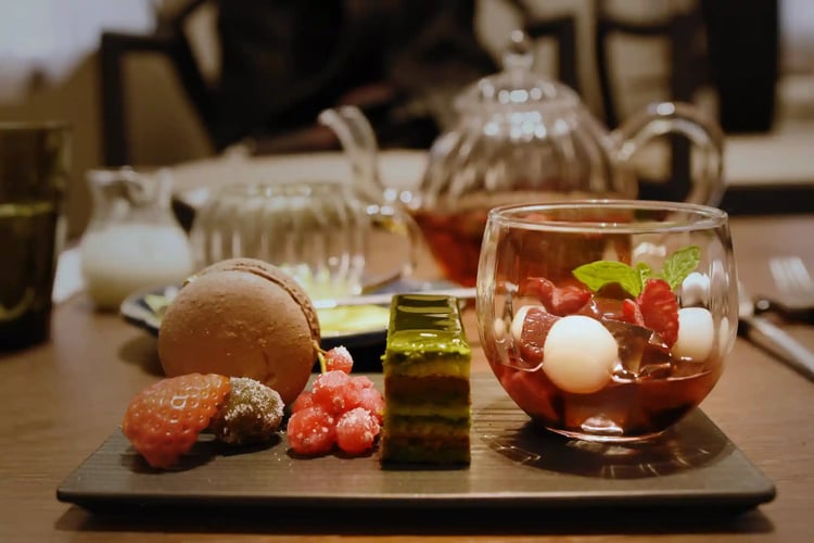 Kobe Tea & Sweets Set