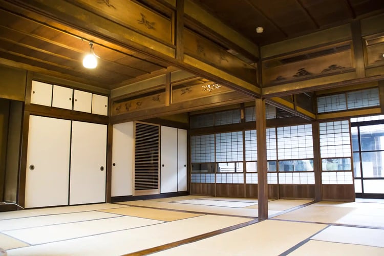 Japanese-style room