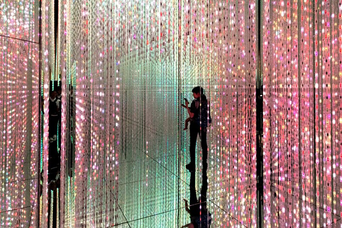 TeamLab_Borderless,_Odaiba,_Tokyo,_Japan_(49070116233)