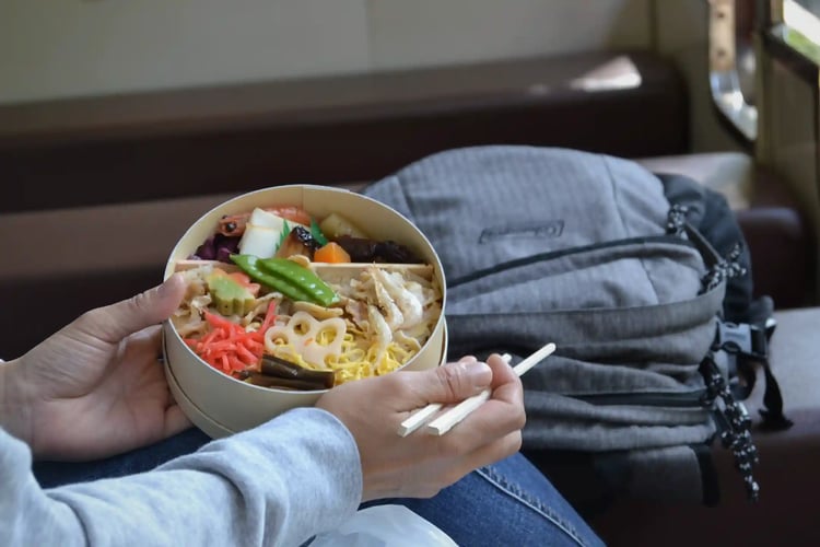 Ekiben to satisfy your hunger in the station waiting room