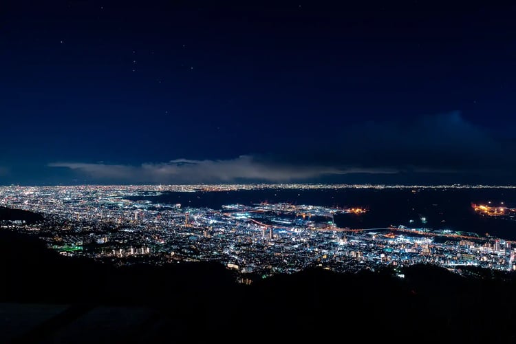 The sparkling 10-million-dollar nightscape with the constellation Orion