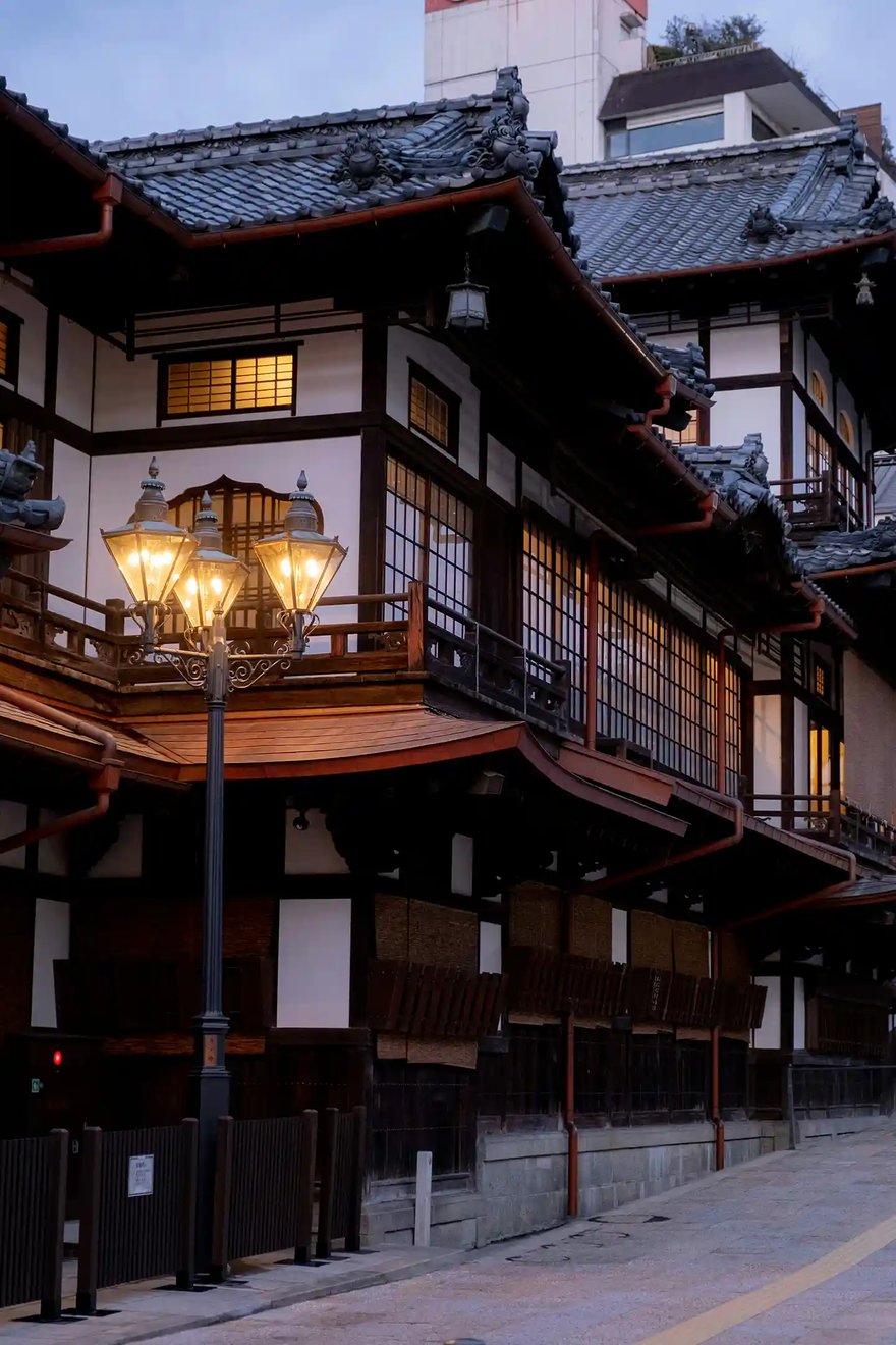 Hot spring resort (5)