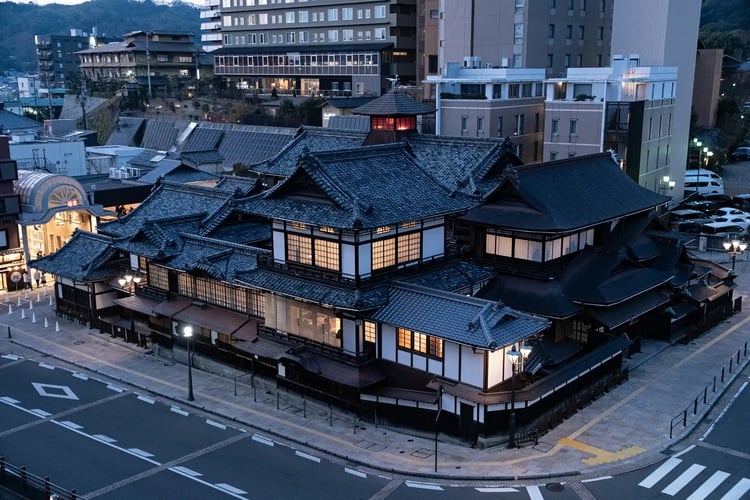 Hot spring resort (8)
