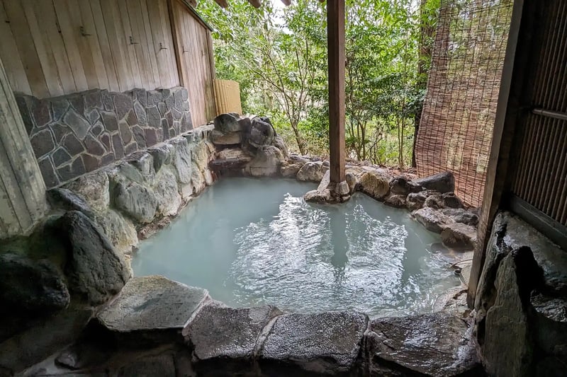 Open-air hot spring bath