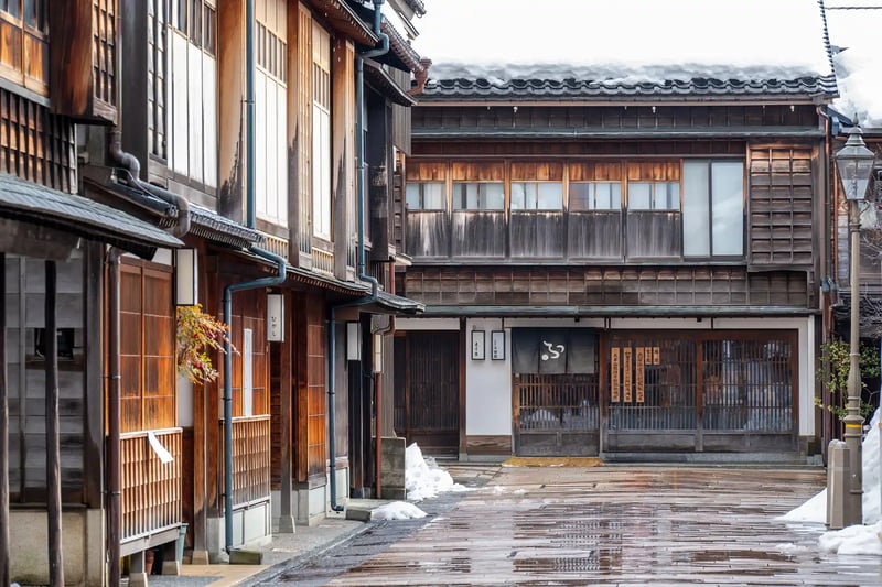 The Historic Streets of Higashi Chaya District, Kanazawa