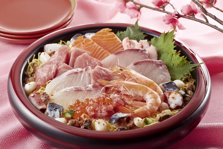 Hinamatsuri (Girls_ Day) Seafood Chirashi Sushi