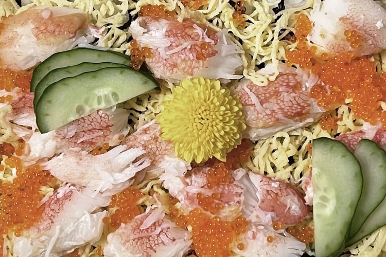 Scattered Sushi with Crab