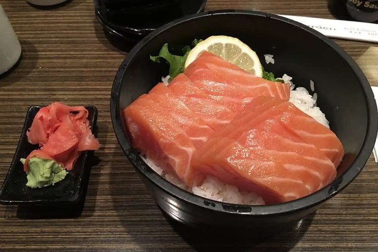 Chunky Salmon Bowl