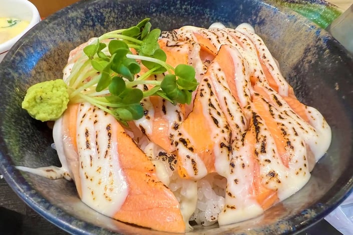 Torched Salmon with Mayo Bowl