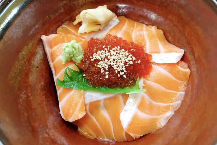 Salmon and Ikura Don Premium Sashimi over Rice
