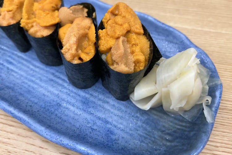 Uni Gunkan (Sea Urchin Battleship Roll)