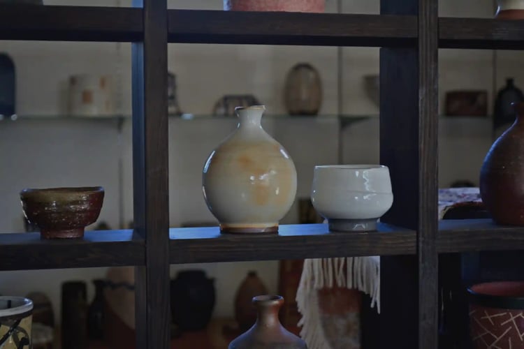 Tea ceremony utensil display
