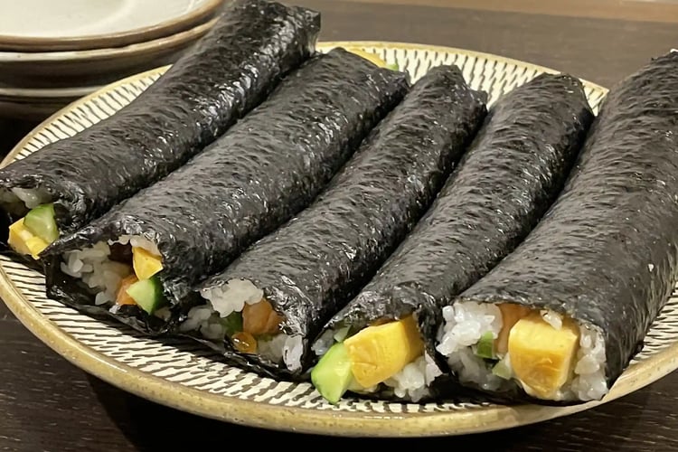 Ehomaki (Lucky Direction Sushi Roll)