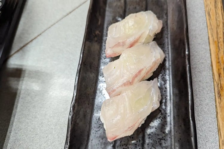 Sea Bream Nigiri Sushi (Tai Nigiri)