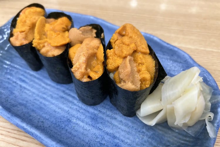 Sea Urchin Gunkan Maki (Uni Battleship Roll Sushi)