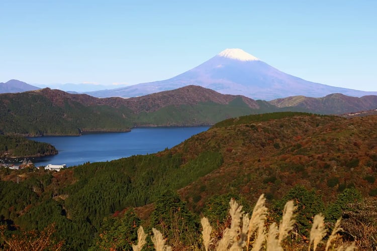 Lake Ashi and Mount Fuji in Autumn Colors