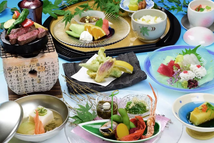 Japanese Full-Course Meal (Kaiseki)