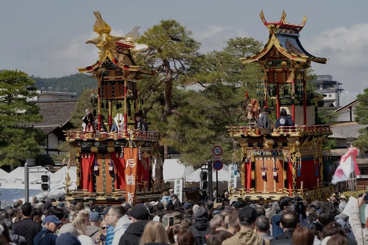 The Spring Takayama Festival and its floats (YataiDashi)