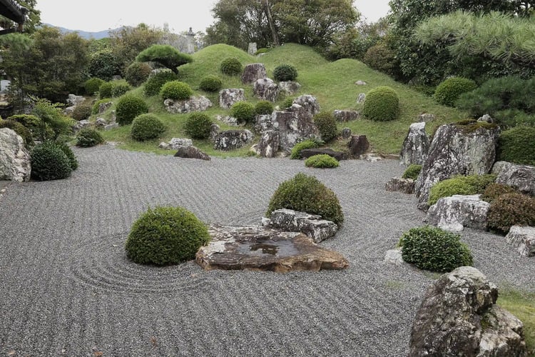 The Jissoji Temple Garden is a beautiful Japanese garden attached to Jissoji Temple  Shizuoka Prefecture