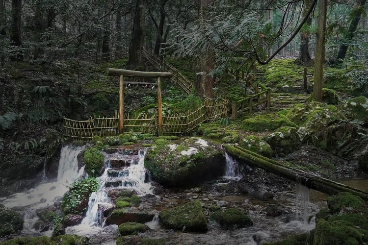 Uwari-no-Taki Falls in Fukui